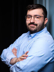 Porträtfoto von Denis Greblea